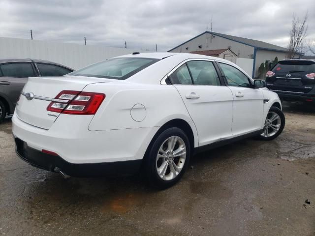 2018 Ford Taurus SE