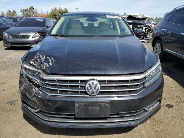 2018 Volkswagen Passat SE