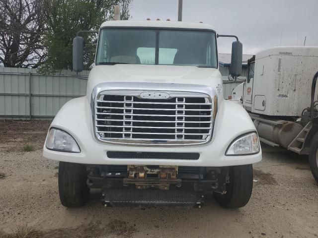 2009 Freightliner Conventional Columbia