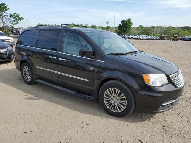 2014 Chrysler Town & Country Touring L