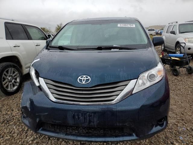 2011 Toyota Sienna XLE