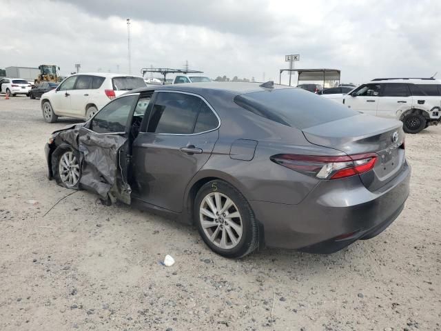 2022 Toyota Camry LE