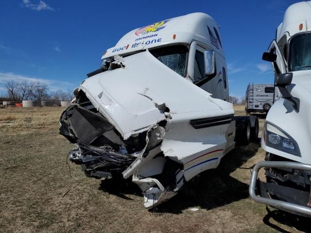 2021 Freightliner Cascadia 126