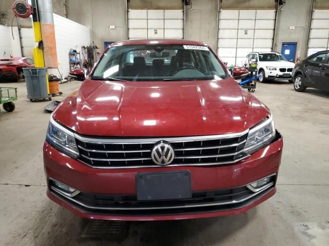 2016 Volkswagen Passat SEL