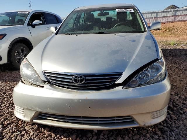 2005 Toyota Camry LE