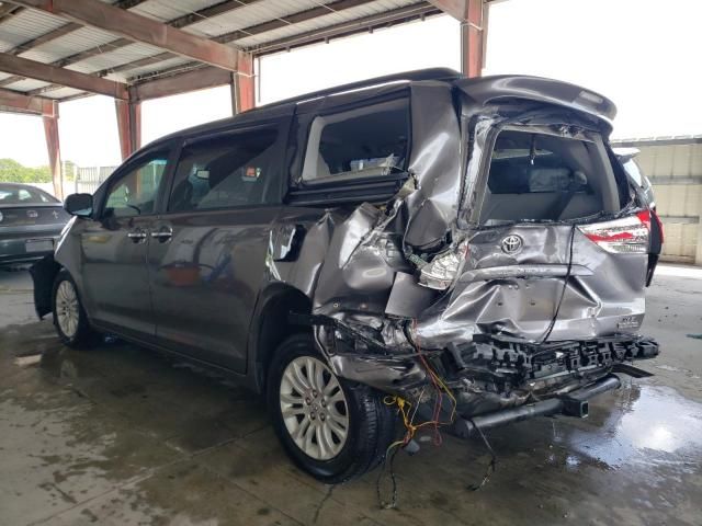 2012 Toyota Sienna XLE