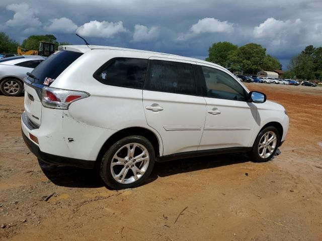 2014 Mitsubishi Outlander SE