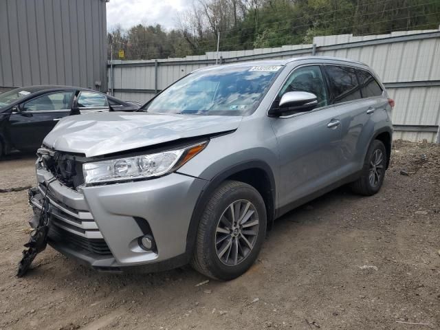 2019 Toyota Highlander SE