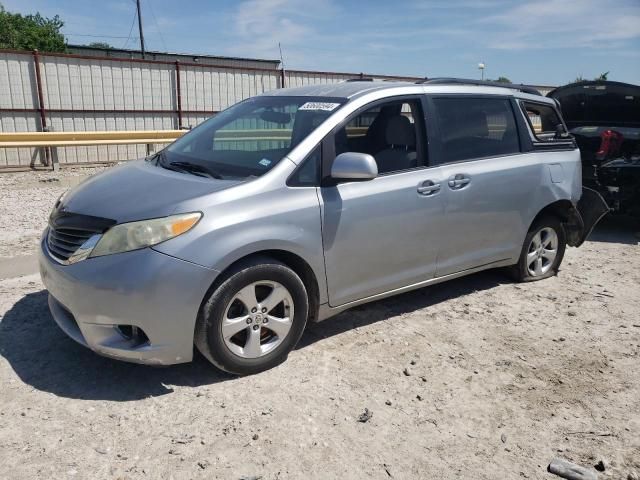 2011 Toyota Sienna LE