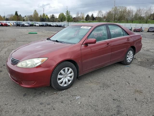 2005 Toyota Camry LE