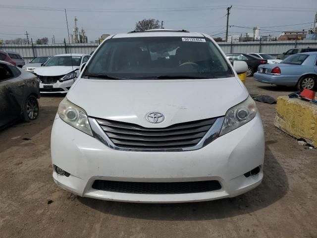 2012 Toyota Sienna XLE