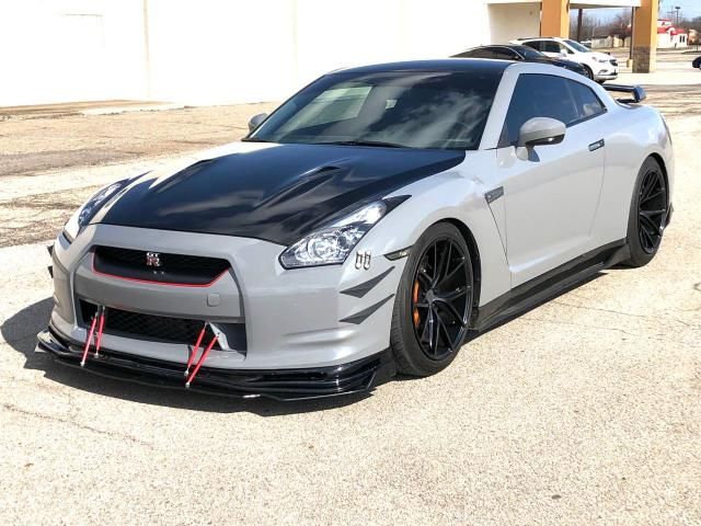 2010 Nissan GT-R Base