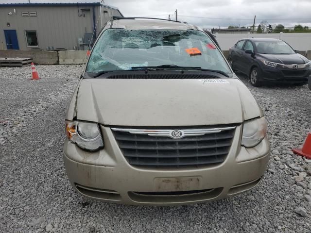 2007 Chrysler Town & Country Touring