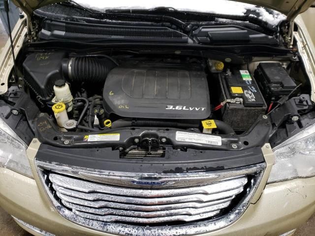 2011 Chrysler Town & Country Touring L