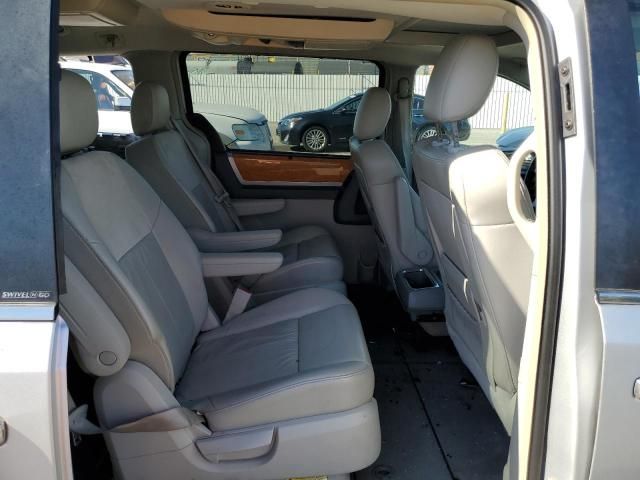 2008 Chrysler Town & Country Limited