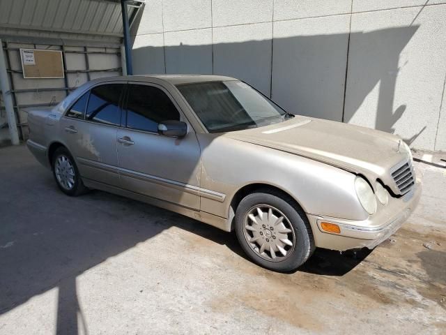 2000 Mercedes-Benz E 320