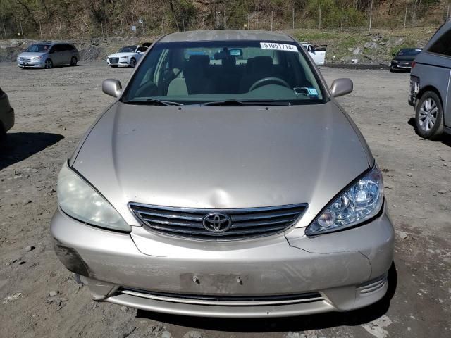 2005 Toyota Camry LE