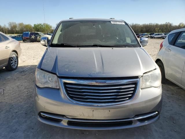 2014 Chrysler Town & Country Touring L