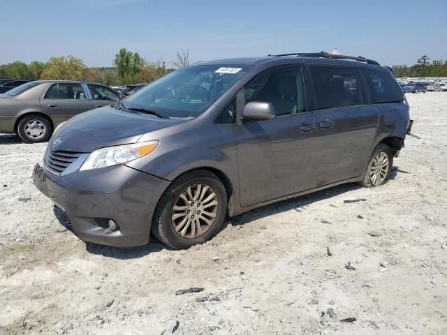 2014 Toyota Sienna XLE