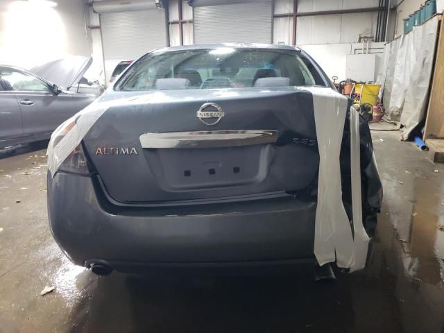 2010 Nissan Altima Base