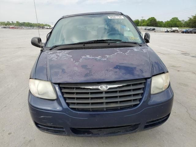 2005 Chrysler Town & Country