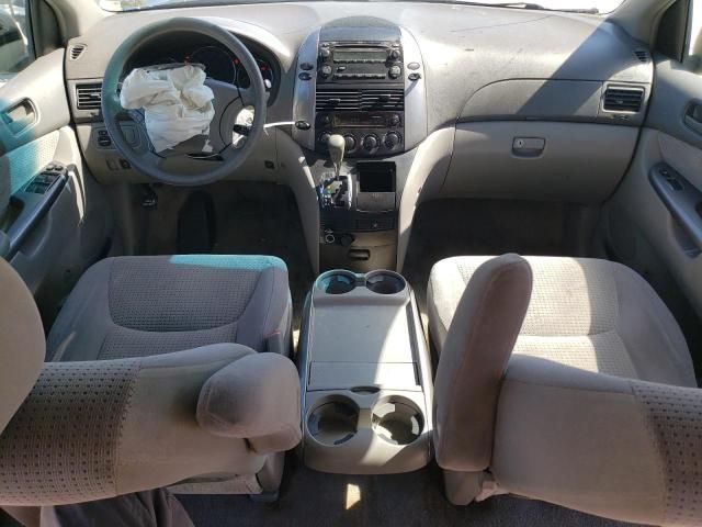 2006 Toyota Sienna CE