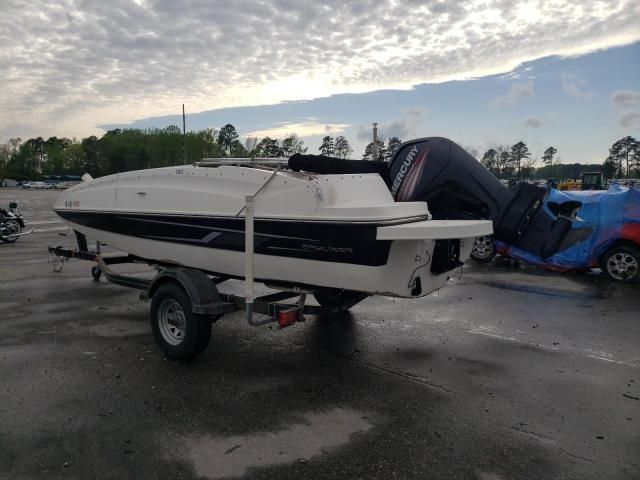 2015 Bayliner Boat