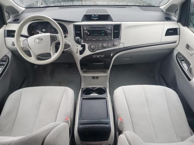 2011 Toyota Sienna LE