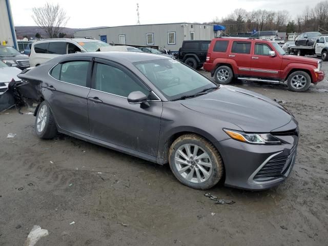 2022 Toyota Camry LE