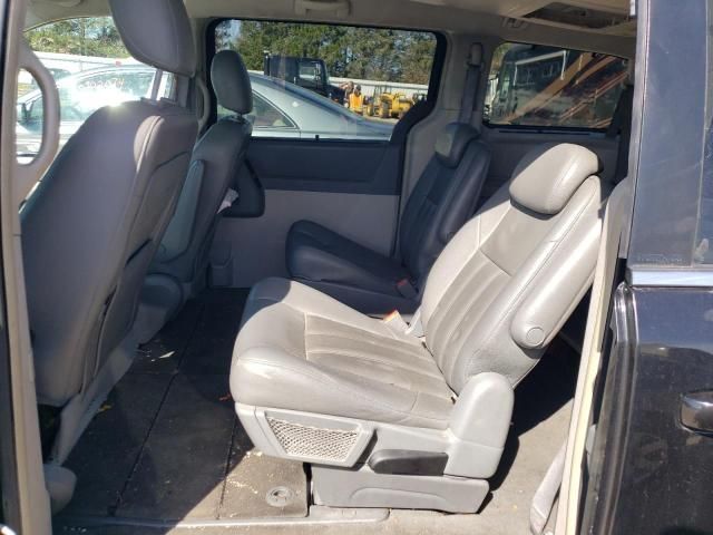 2008 Chrysler Town & Country Touring