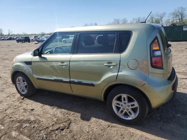 2011 KIA Soul +