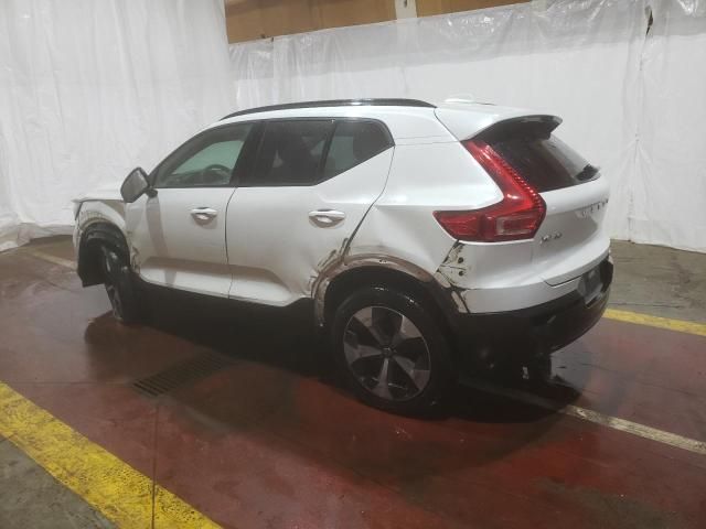 2024 Volvo XC40 Plus