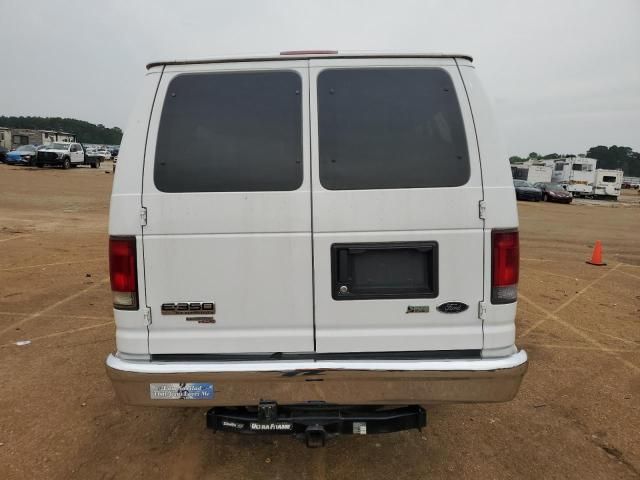 2012 Ford Econoline E350 Super Duty Wagon