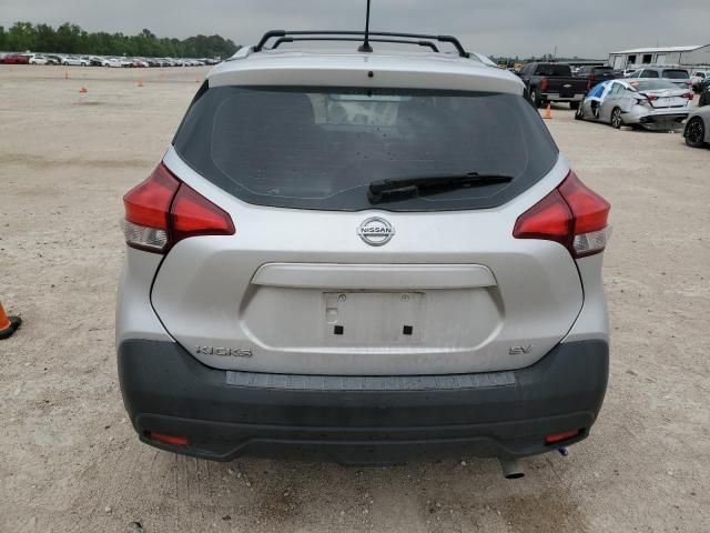 2019 Nissan Kicks S