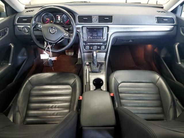 2016 Volkswagen Passat SEL Premium