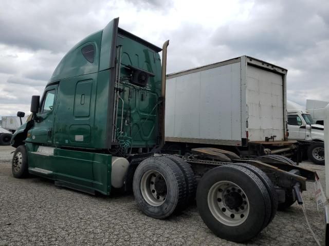 2018 Freightliner Cascadia 125