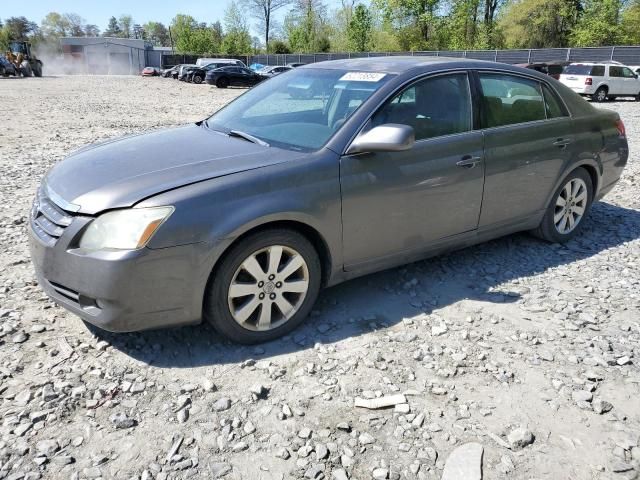 2005 Toyota Avalon XL