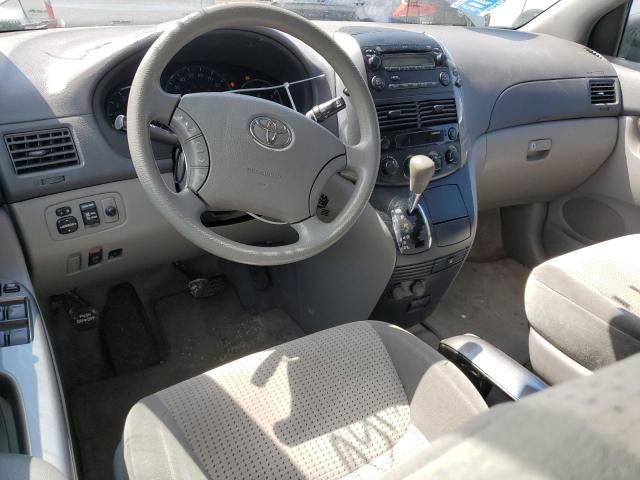 2010 Toyota Sienna CE