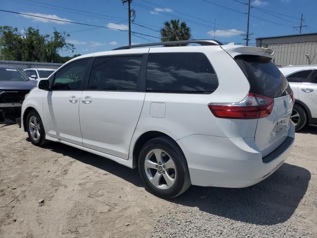 2020 Toyota Sienna LE