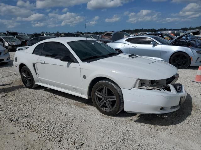 2004 Ford Mustang