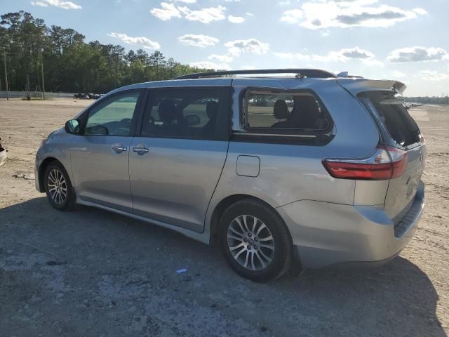 2019 Toyota Sienna XLE