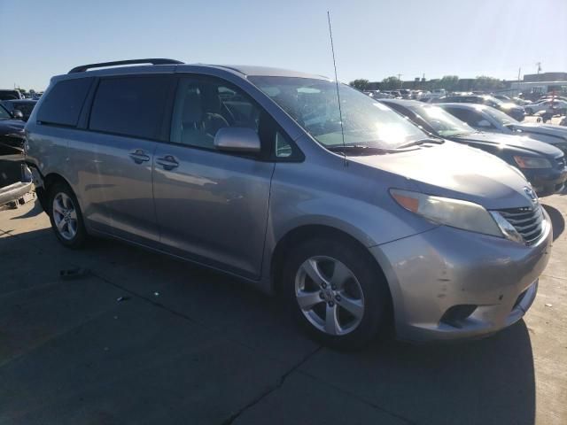 2011 Toyota Sienna LE