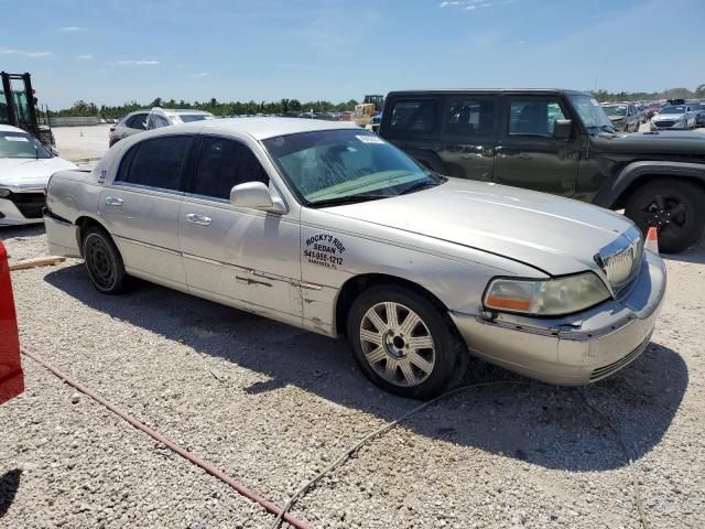 2007 Lincoln Town Car Signature