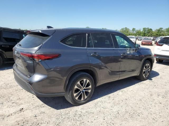 2020 Toyota Highlander Hybrid XLE