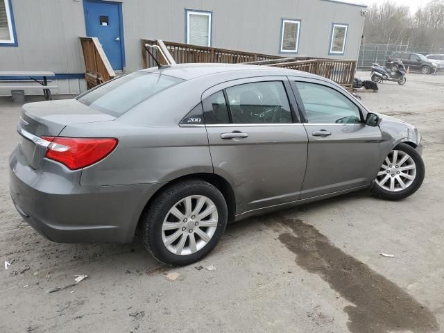 2013 Chrysler 200 Touring