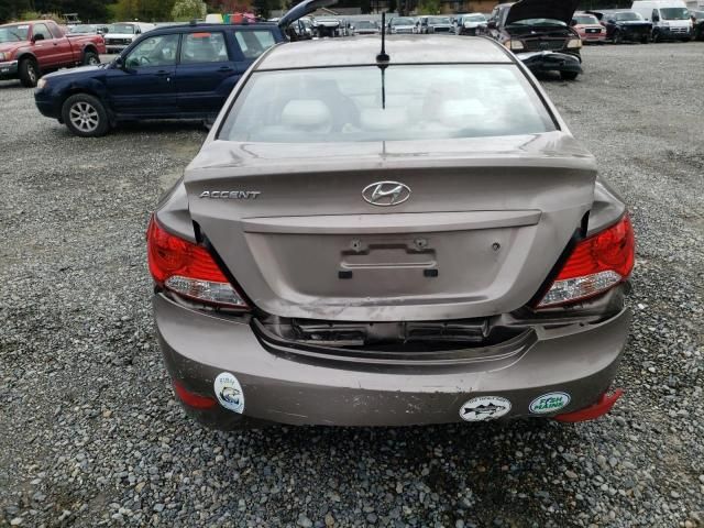 2013 Hyundai Accent GLS