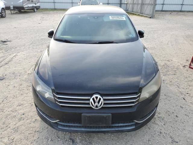 2013 Volkswagen Passat S