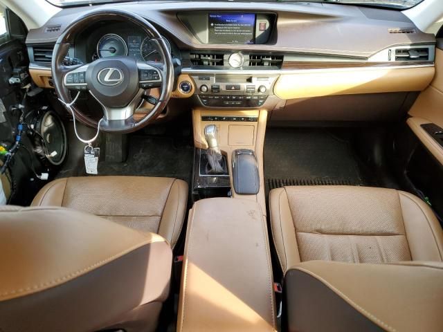 2018 Lexus ES 300H