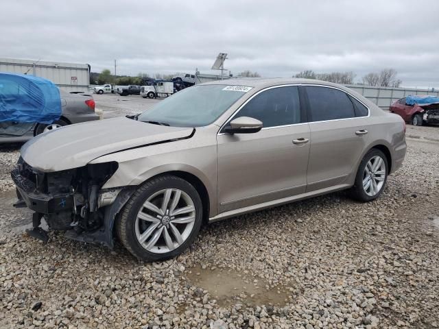 2016 Volkswagen Passat SEL