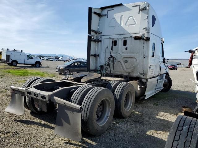 2015 Freightliner Cascadia 125